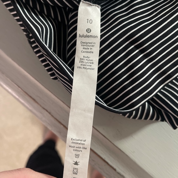 Lululemon leggings - Picture 2 of 2